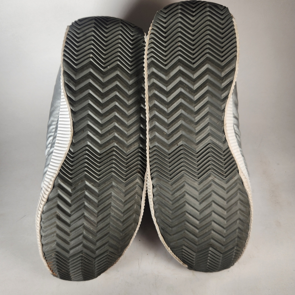 SOREL Women’s Out N About Puffy Bootie Size 9.5 Silver Waterproof Insulated - Picture 5 of 9